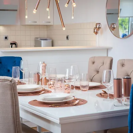 Luxurioese Elais Fuer 10 Personen * Podstrana