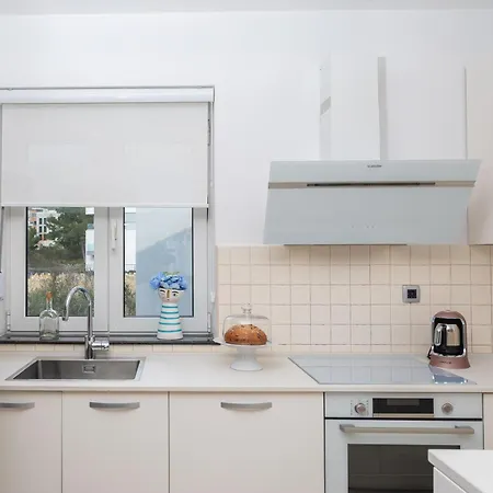 Luxurioese Elais Fuer 10 Personen *